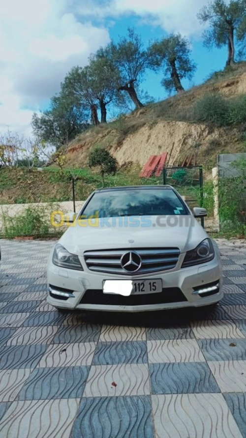 Mercedes Benz Classe C 2012 blue efficiency