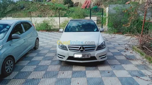 Mercedes Benz Classe C 2012 blue efficiency