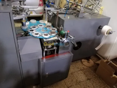 Machine fabrique des goublets