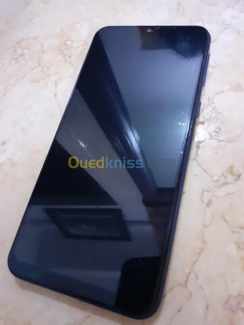 Samsung Galaxy m20 