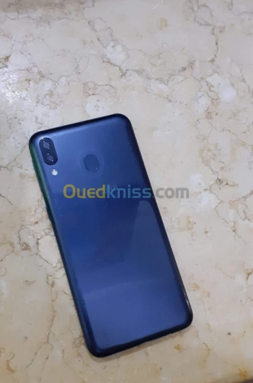 Samsung Galaxy m20 