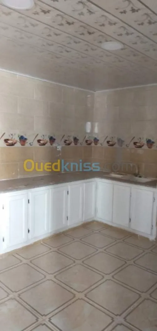 Location Appartement F4 Relizane Relizane