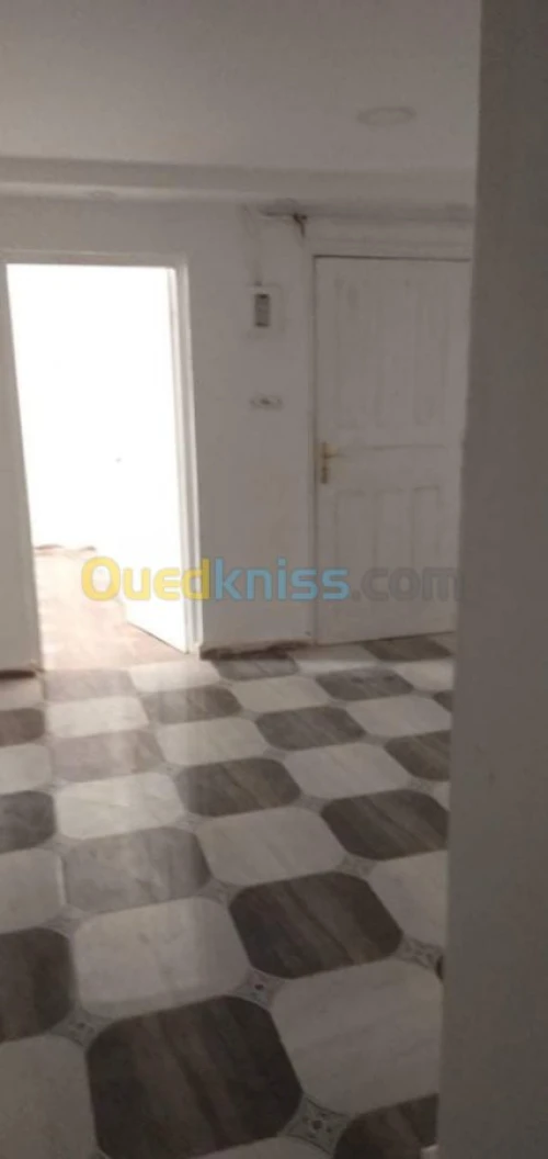 Location Appartement F4 Relizane Relizane