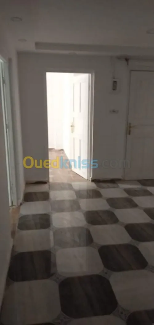 Location Appartement F4 Relizane Relizane