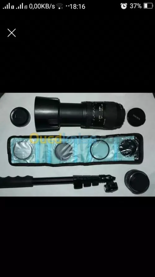 Deux appareils photo plus accessoires