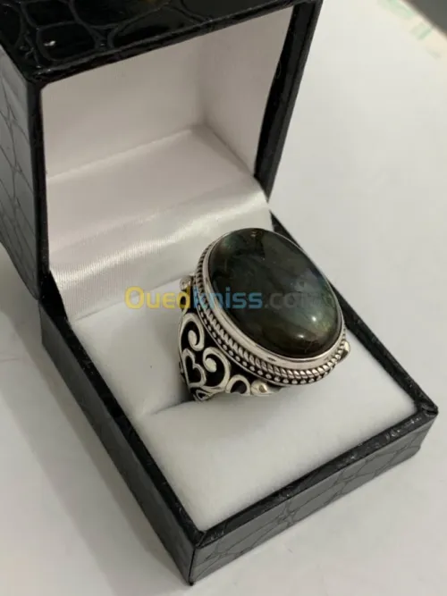 خواتم من الفضة الخالصة و العقيق اليمني