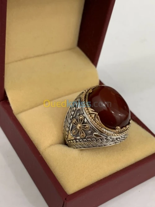 خواتم من الفضة الخالصة و العقيق اليمني