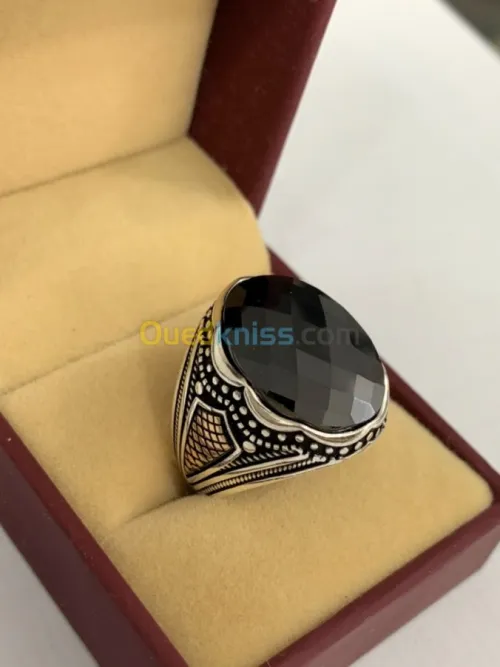 خواتم من الفضة الخالصة و العقيق اليمني