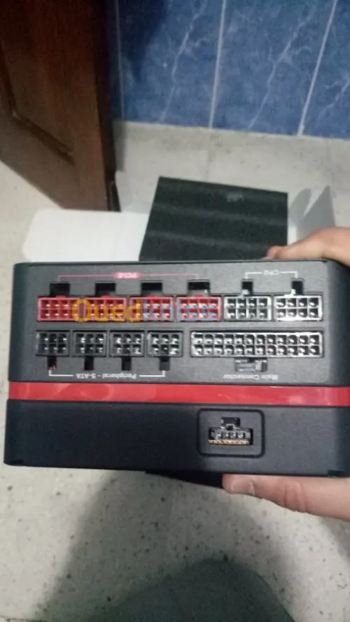 Thermaltake RGB 1050W 80+ Platinium