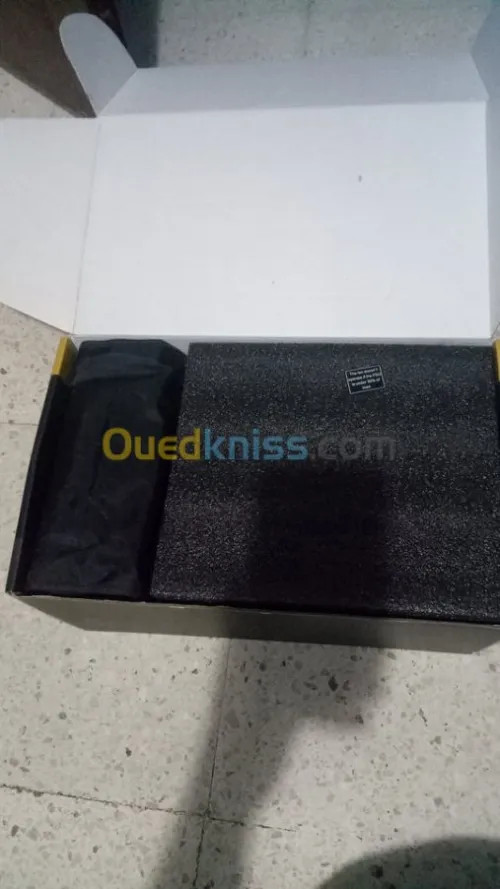 Thermaltake RGB 1050W 80+ Platinium