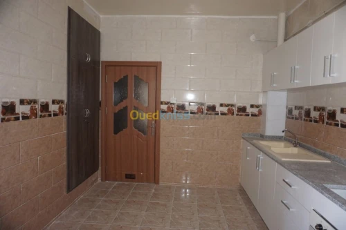 Location Appartement F4 Alger Bordj el bahri