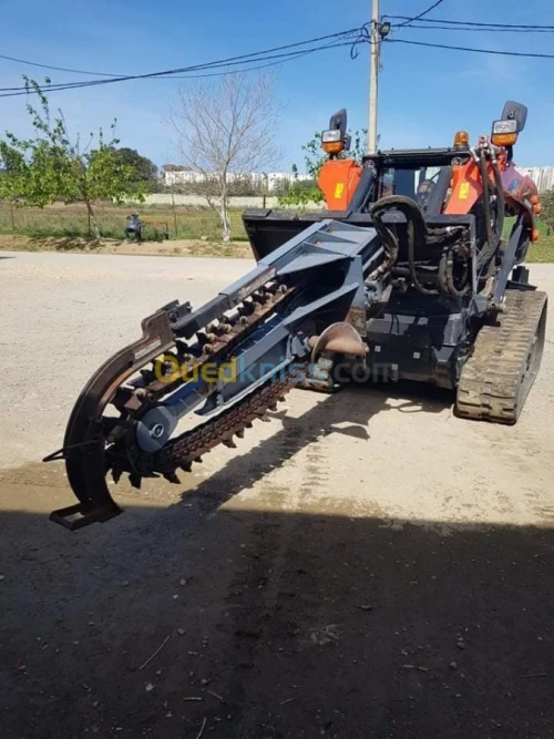 Location trancheuse CAT et GARBIN