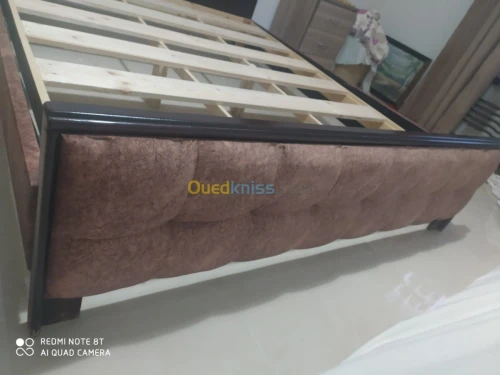 Lit capitonné 2 places 1m60/ 1m90