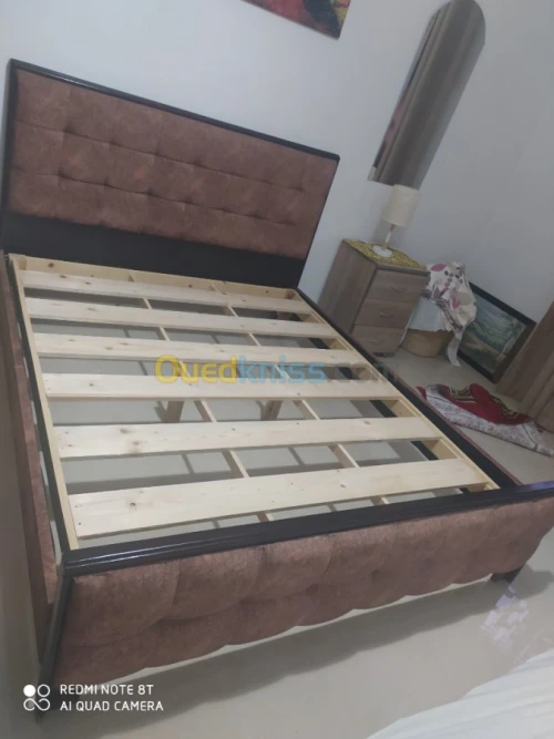 Lit capitonné 2 places 1m60/ 1m90