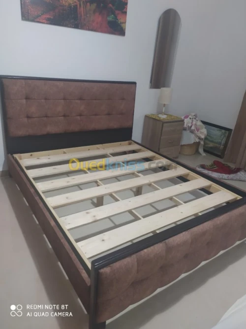 Lit capitonné 2 places 1m60/ 1m90