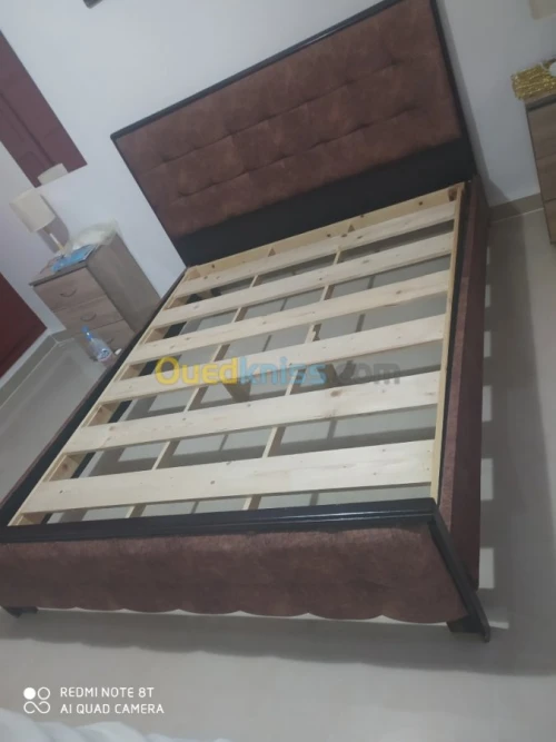 Lit capitonné 2 places 1m60/ 1m90