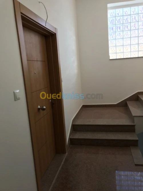 Location Appartement F4 Khenchela Khenchela