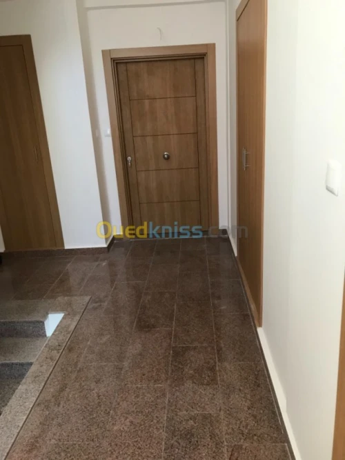 Location Appartement F4 Khenchela Khenchela