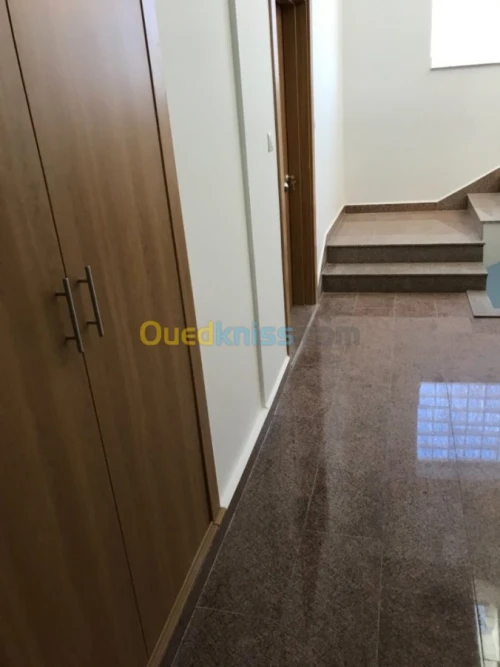 Location Appartement F4 Khenchela Khenchela