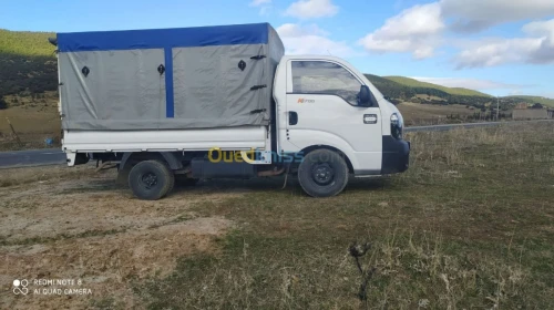 Kia k2700