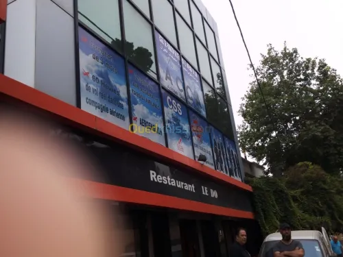 réalisation et montage panneaux pub
