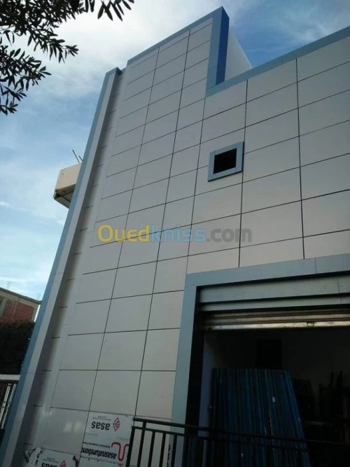 Revêtement faced alucobond