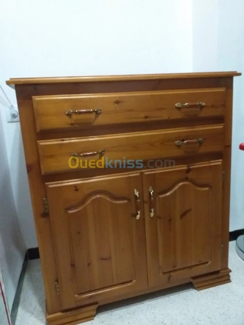 Commode 