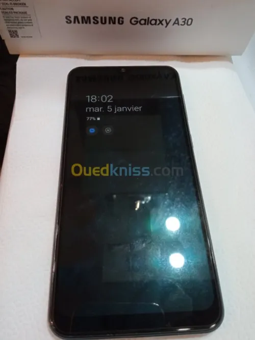 Samsung Galaxy A30