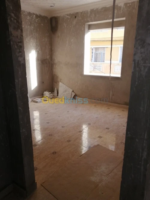 Location Niveau De Villa F3 Tlemcen Hennaya