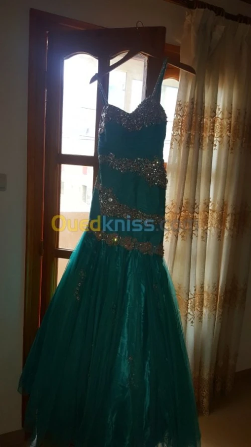Robe soirée sirène couleur bleu vert 
