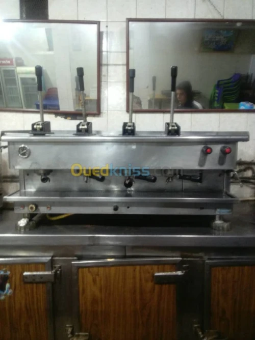 MACHINE A CAFE