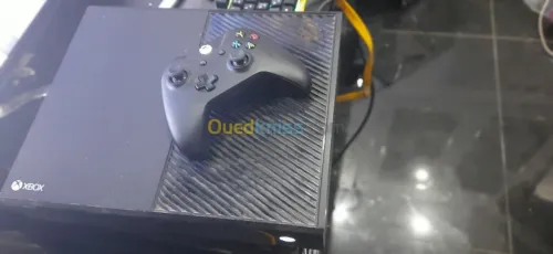Xbox One 1T fat+ Pleusiures des Jeux. 