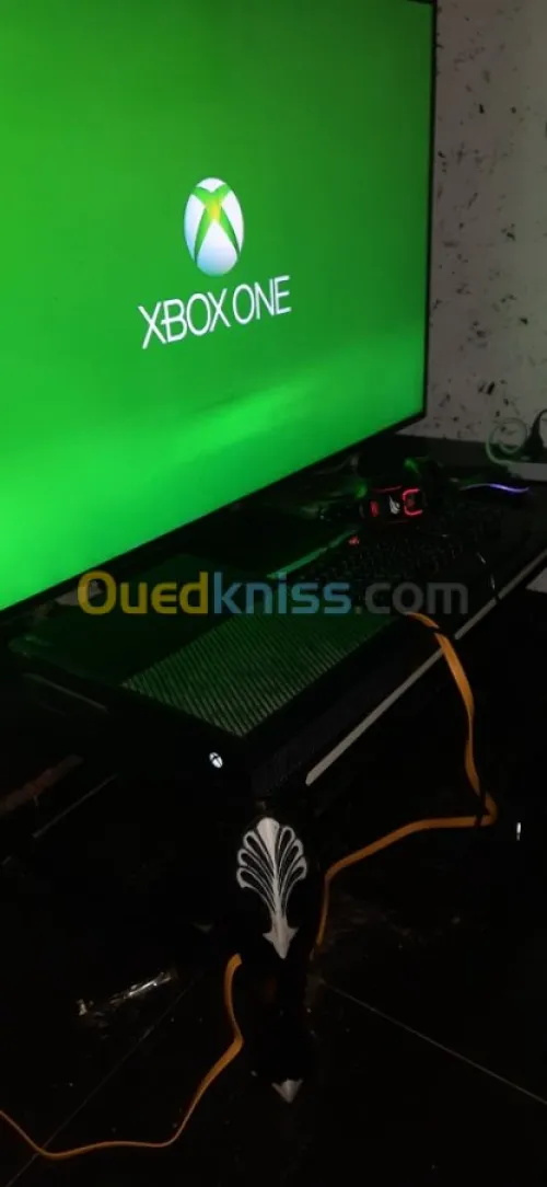 Xbox One 1T fat+ Pleusiures des Jeux. 
