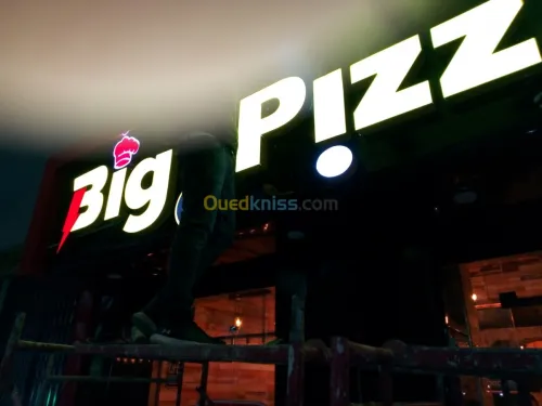 Enseigne lumineuse.panneau led.lettre 