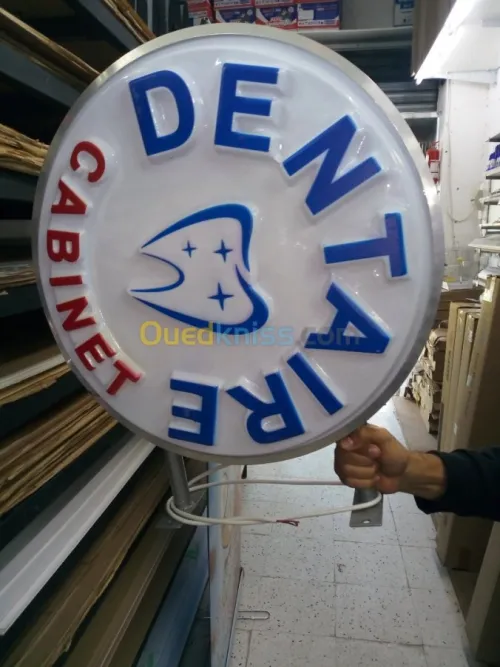 Enseigne lumineuse.panneau led.lettre 