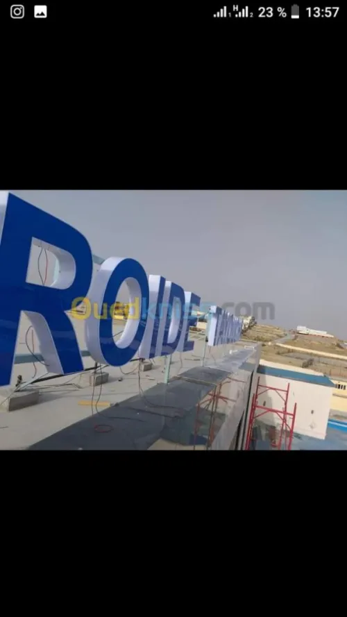 Enseigne lumineuse.panneau led.lettre 