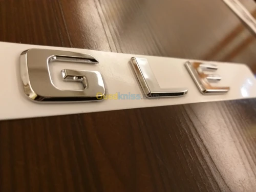 Logo,Insigne, Monogramme MERCEDES BENZ