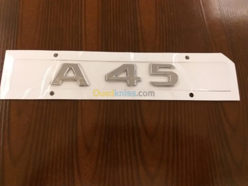 Logo,Insigne, Monogramme MERCEDES BENZ