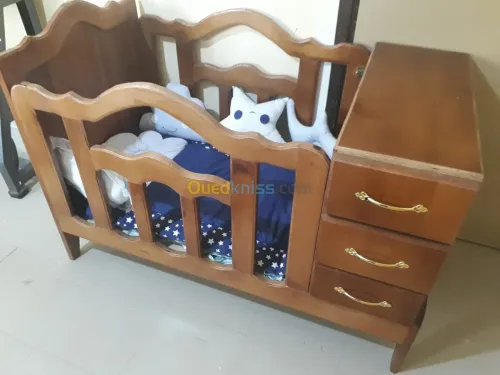 Lit de bébé en bois hêtre 