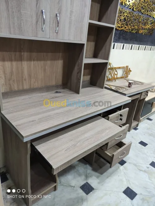 Bureau 1,2 M  sur 0,6 / 0,8 sur 0,5 M 