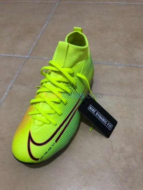 Chaussure de foot Nike mercurial 