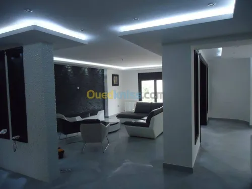 AMÉNAGEMENT INTÉRIEUR ET EXTÉRIEUR