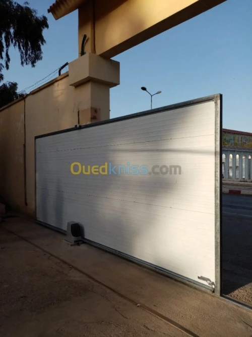 Rideaux automatique,vérin,coulissant