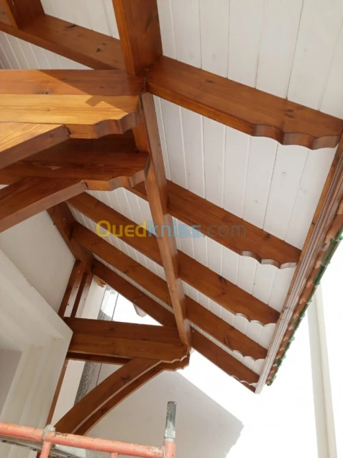  charpente en bois