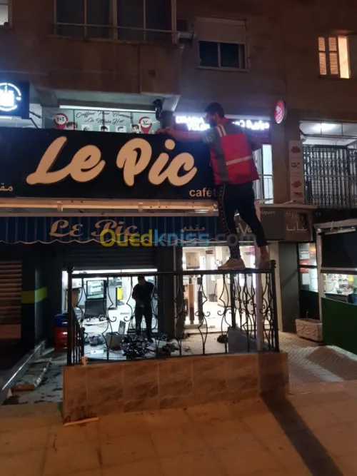 Panneaux publicitaire 