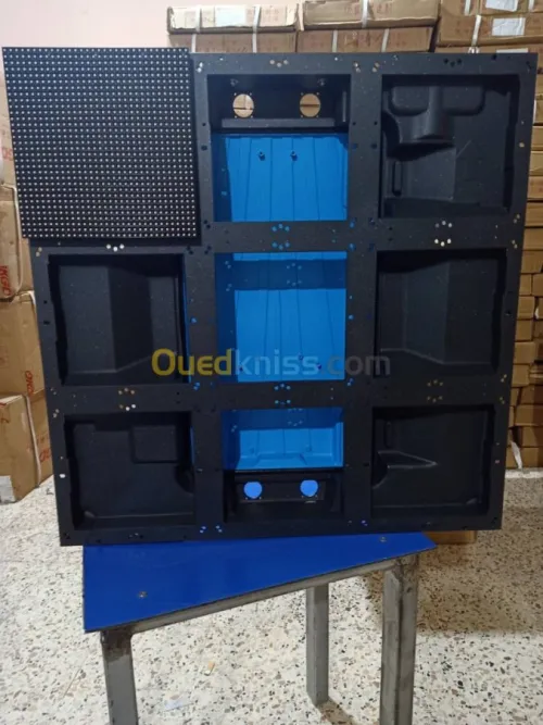 Led écran géant شاشات العرض العملاقة
