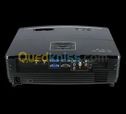 Ecran de projection mural motorise