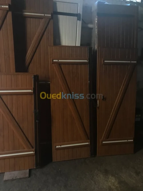 Porte extérieur fenêtre