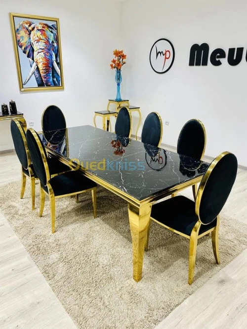 Table de salle à manger avec 8 chaises