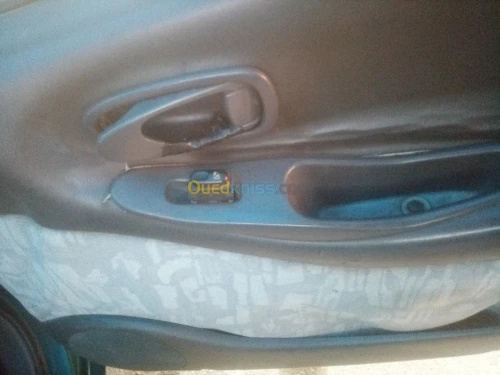 Daewoo Laganza 2000 